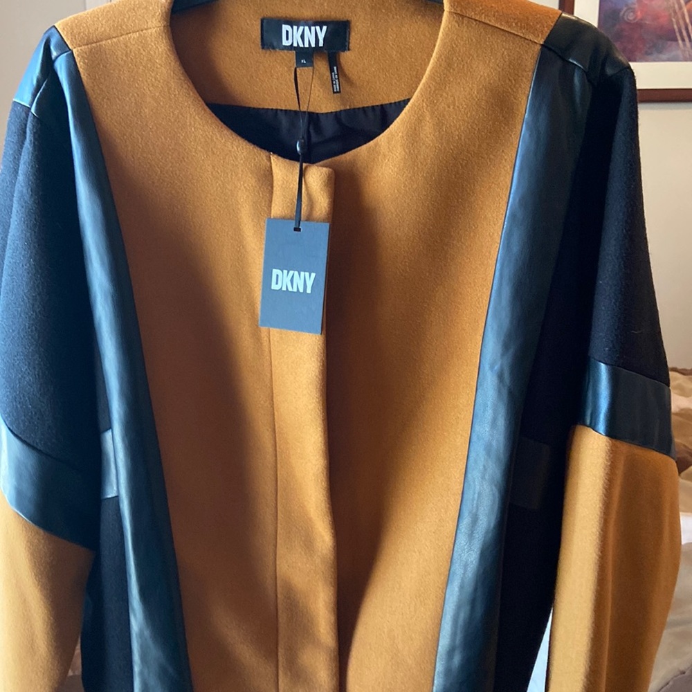 DKNY Jacket , Size XL, Brown mustered color with black